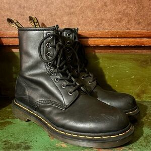 Vintage- 🖤 Dr. Martens Classic Black Leather Boots